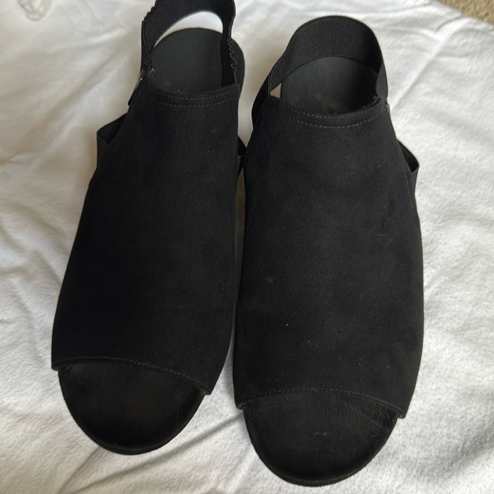 Anne Klein sport sling back heel women size 8M